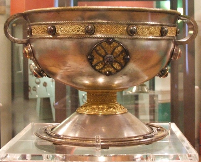 Ardagh_chalice
