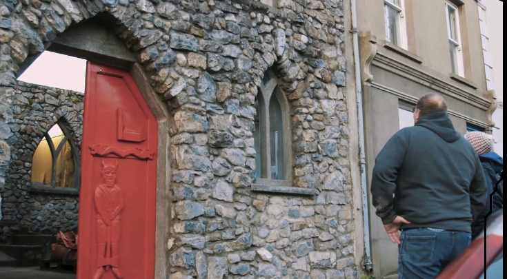 looking modern cat two tails